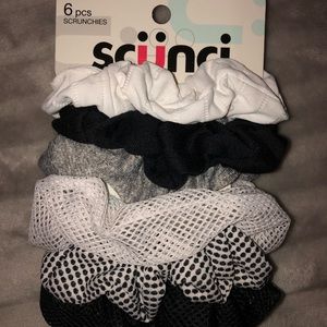 6 piece Scunci-Brand New!